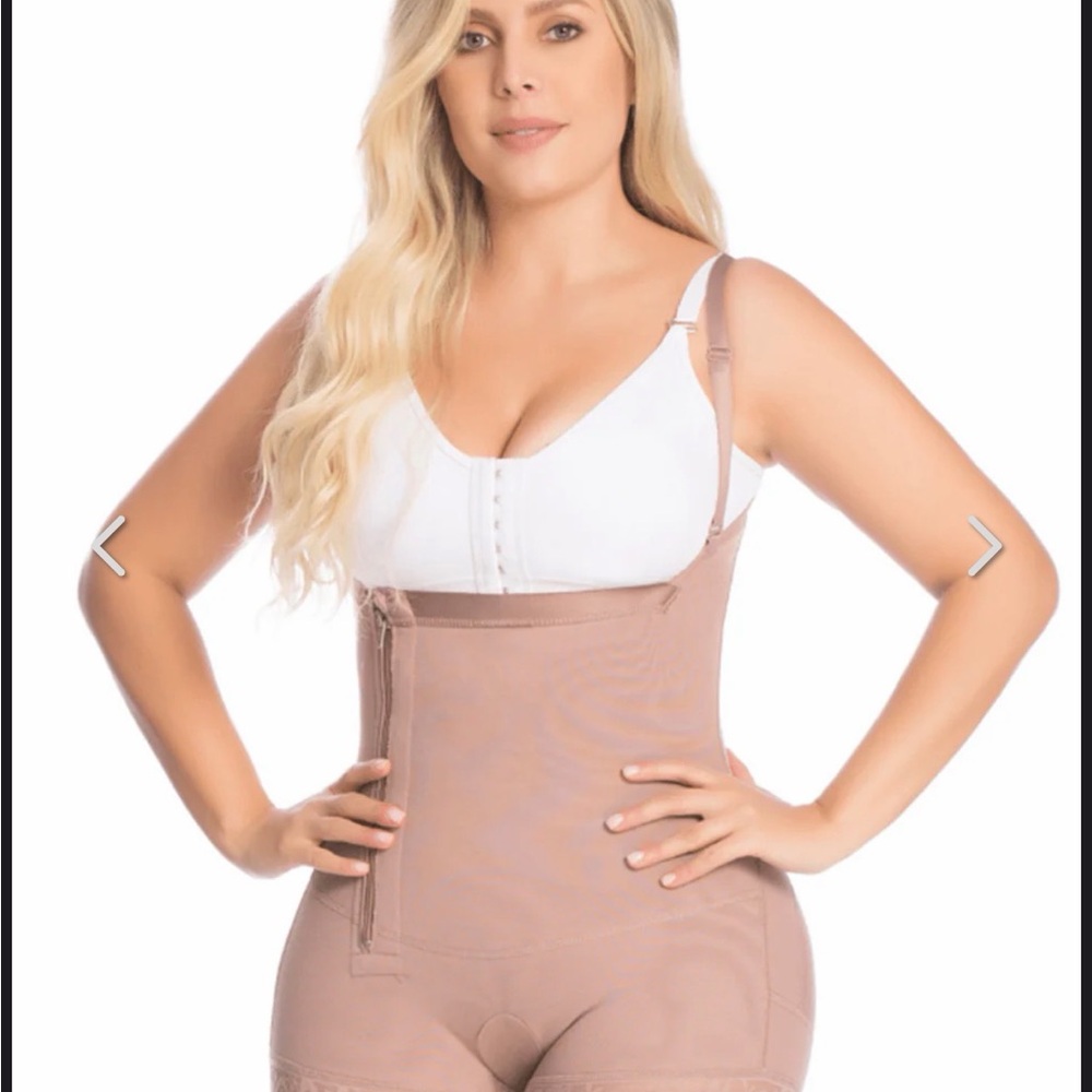 Seamless High-Waist Shapewear in Nude
